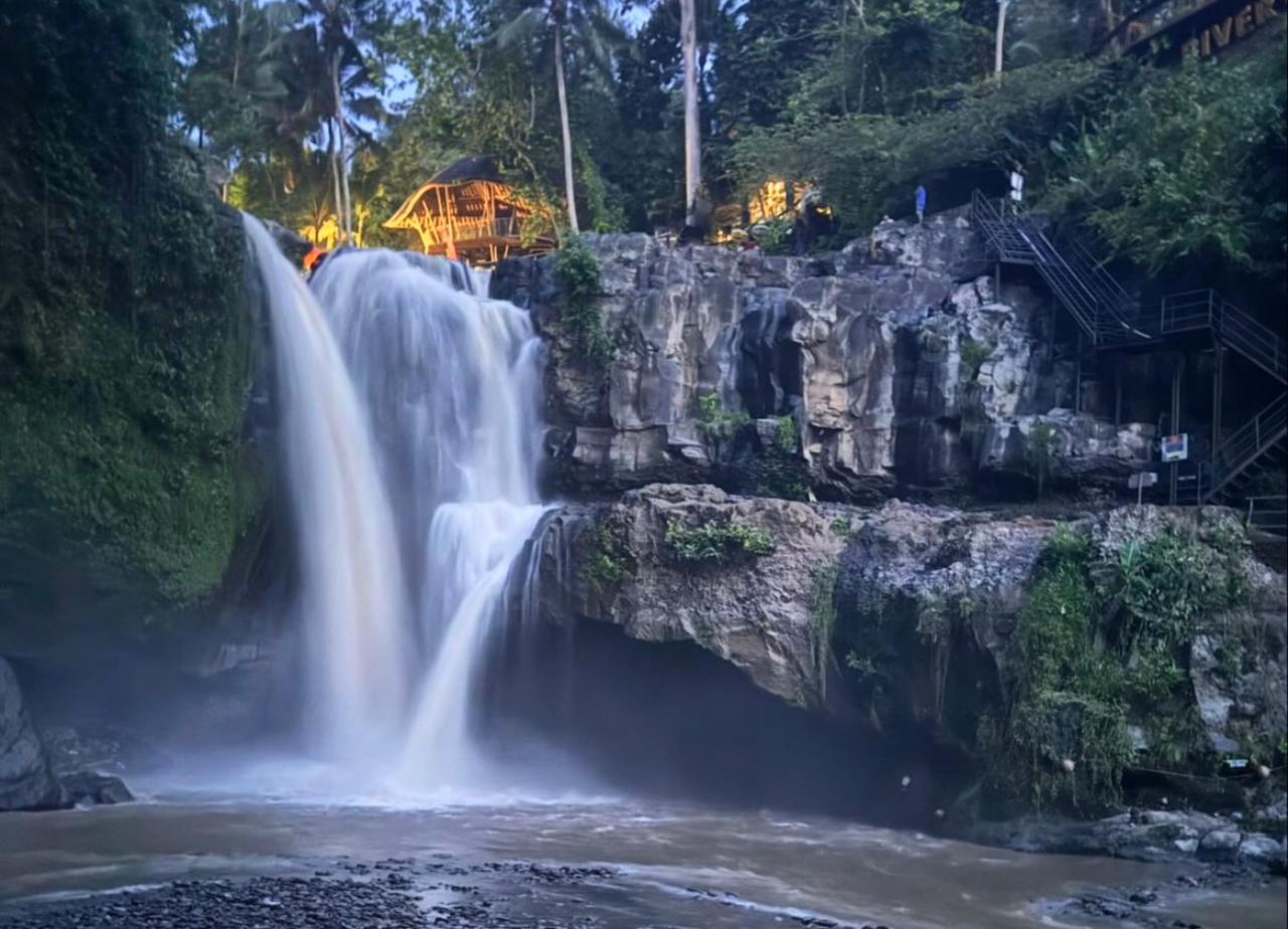 Mount Batur sunrise colors